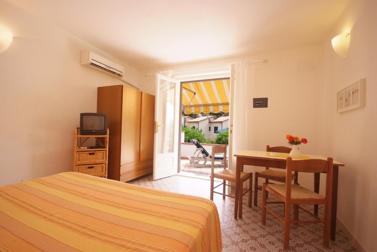 Residence Villa Morcone Capoliveri  Εξωτερικό φωτογραφία